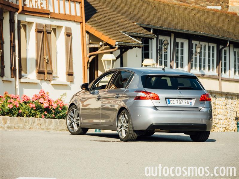 Peugeot 308 2015