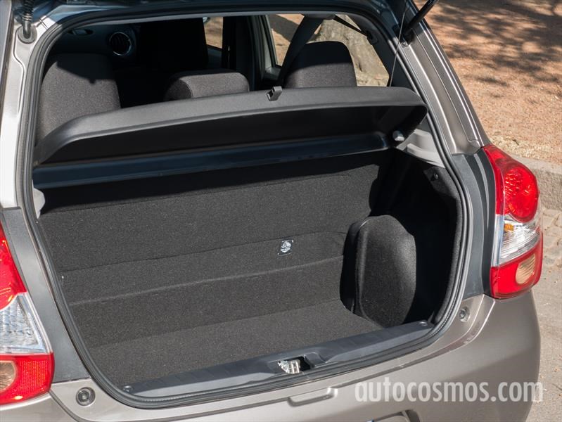 Toyota Etios Automático a prueba