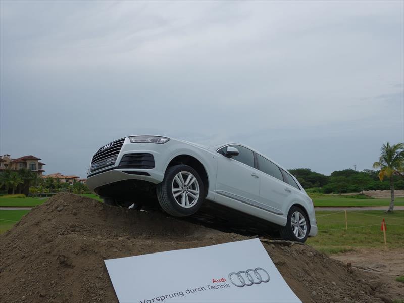 Audi Q7  Copia