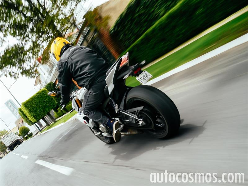 BMW S1000 R 2015