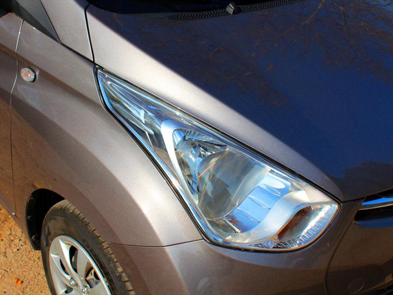Hyundai EON 0,8L GLS Prueba de manejo