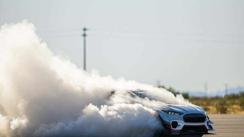 Ford Mustang Mach-E 1400