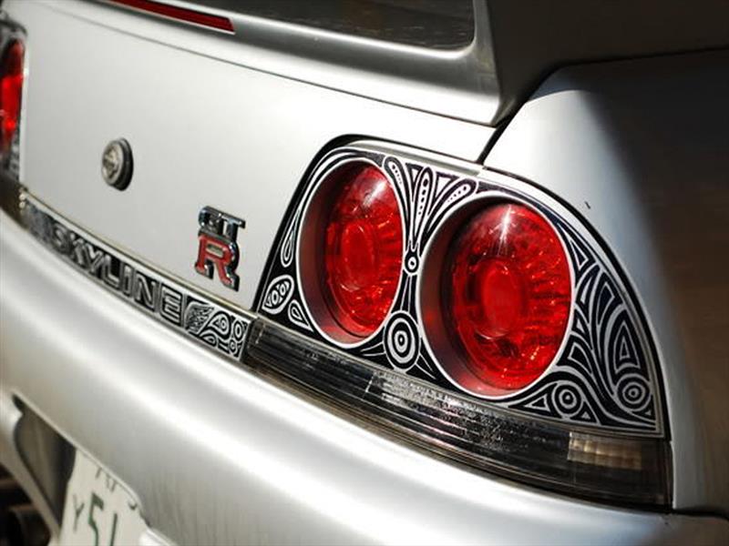 Nissan GT-R R33 tatuado