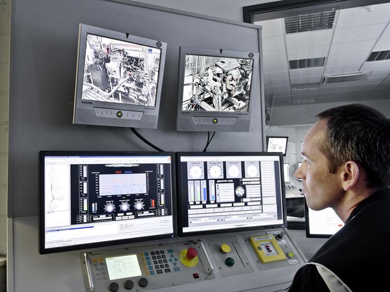 AMG festeja sus 45 años de vida