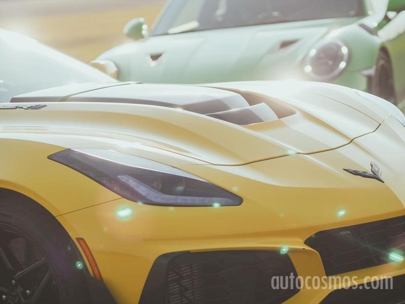 Porsche 911 GT3 RS vs Chevrolet Corvette ZR1
