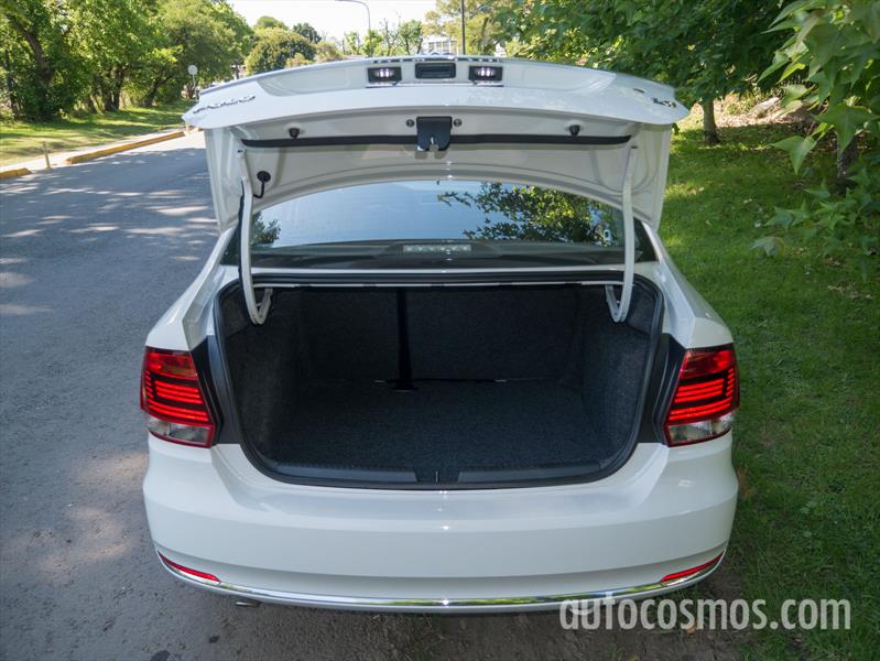 Volkswagen Polo Sedán a prueba