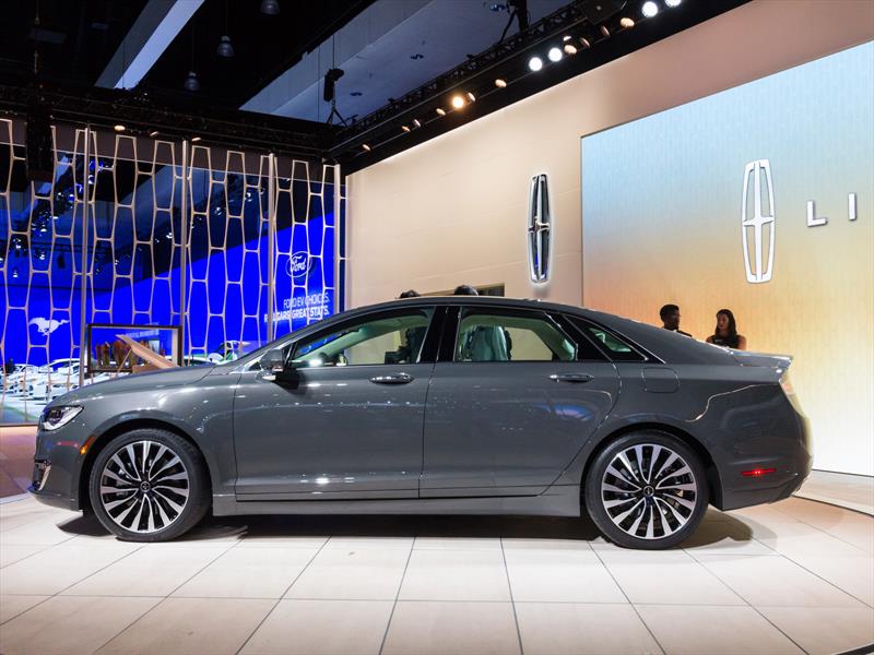 Lincoln MKZ 2017