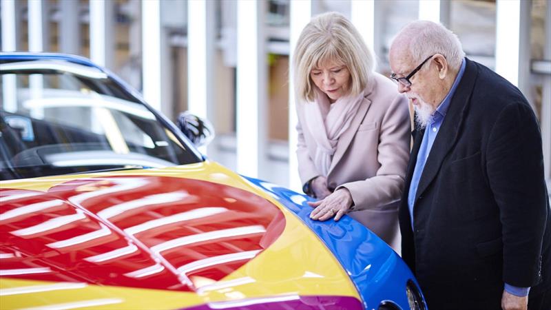 Bentley Continental GT V8 S por Sir Peter Blake