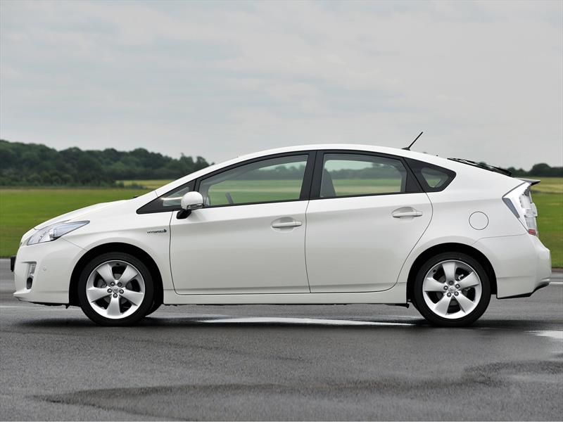 Historia: Toyota Prius
