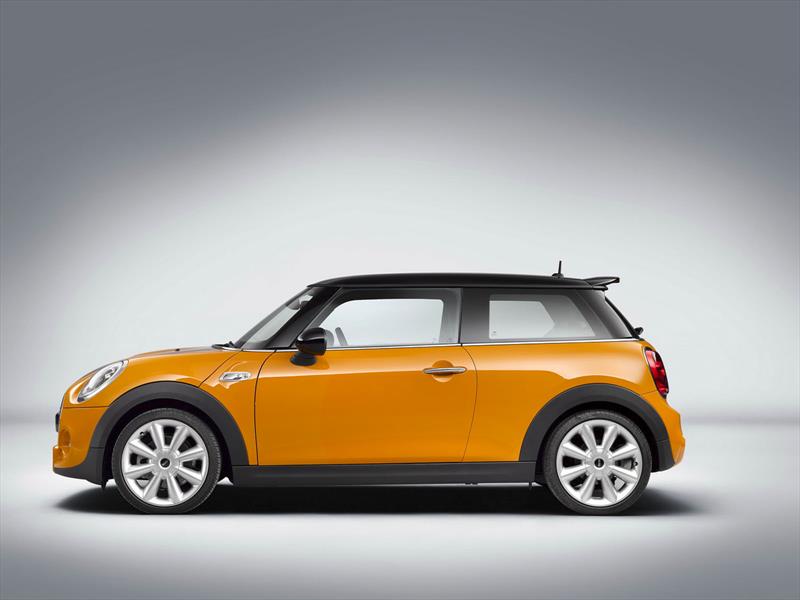 MINI estrena puertas de tijera