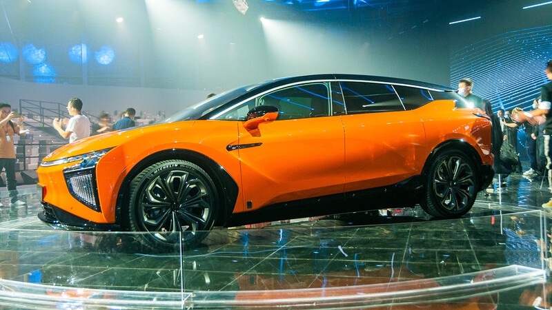 Human Horizons HiPhi X