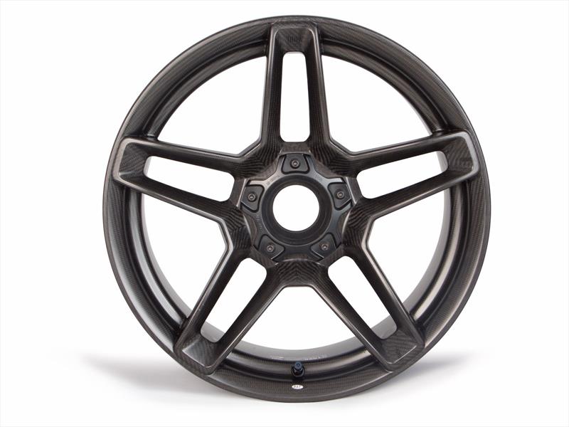 VUHL 05 RR y sus rines de fibra de carbono