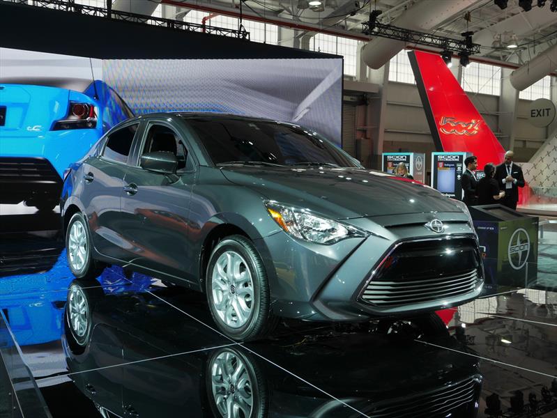 Scion iA 2016