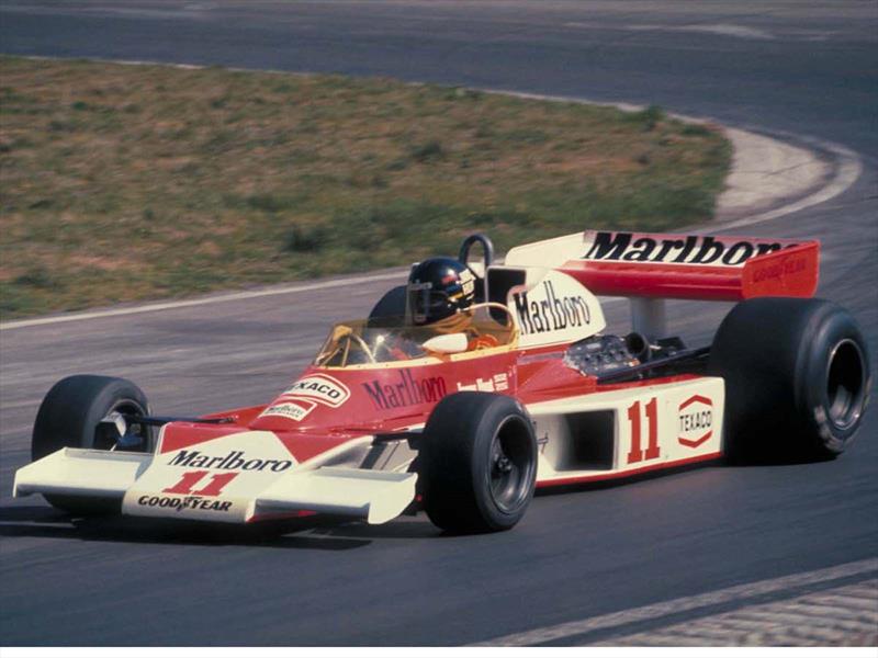 McLaren celebra 50 años en la competición