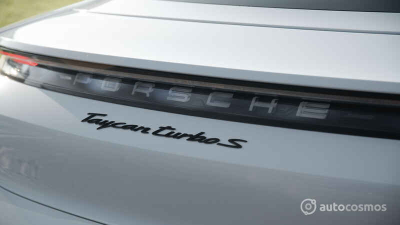 Porsche Taycan a prueba