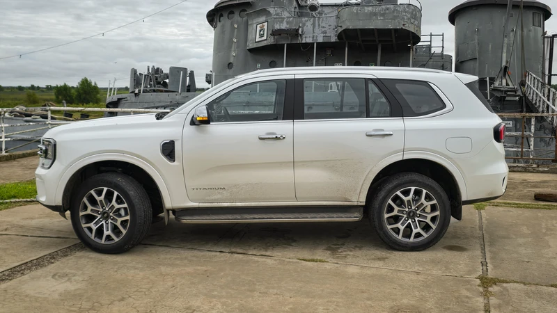 Test Drive Ford Everest Titanium