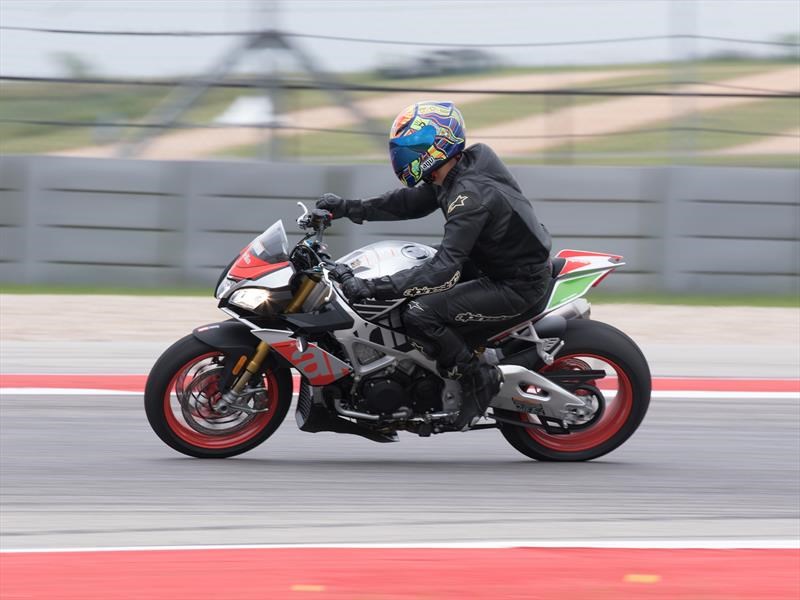 Aprilia Tuono V4 1100 2017