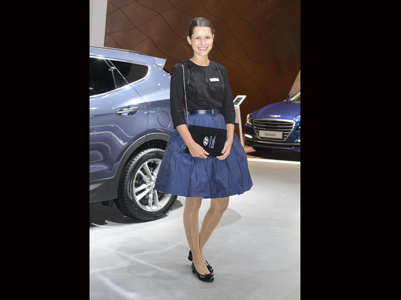 Las chicas del Salón de Frankfurt 2015
