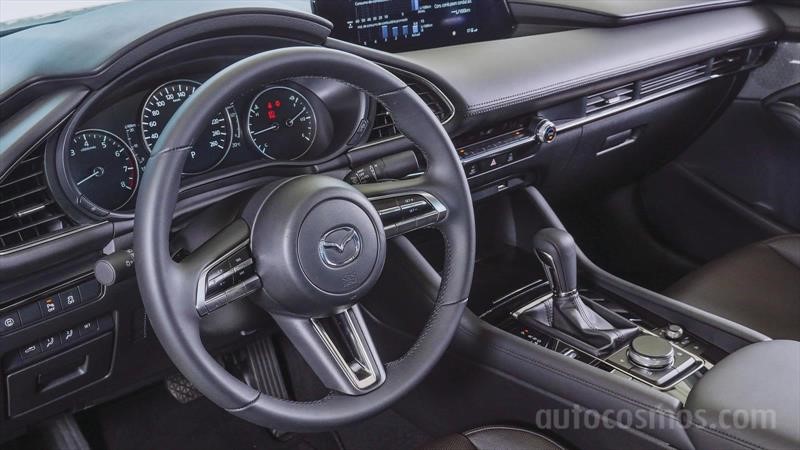 Mazda3 Sedán vs Mazda3 Hatchback