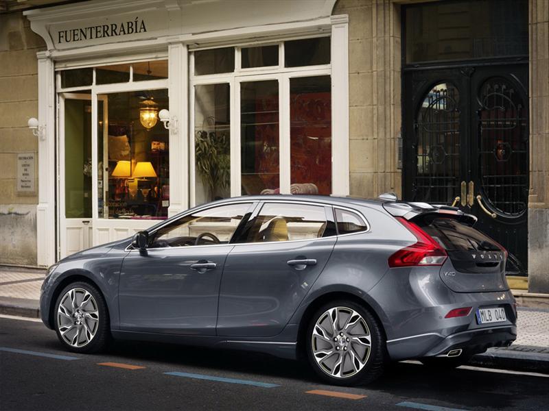 Volvo V40 2013