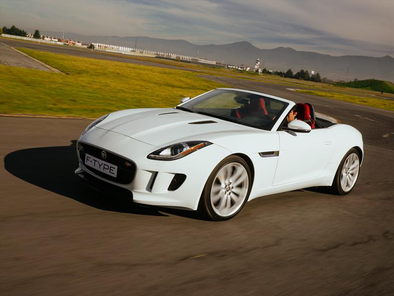 Jaguar F-Type 2014