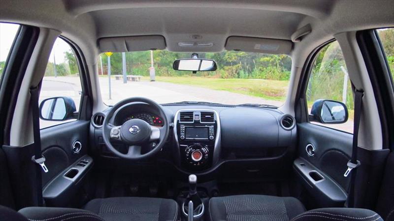 Prueba al nuevo Nissan March