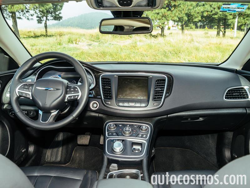 Chrysler 200 2015