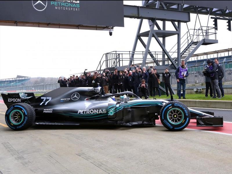 Mercedes AMG W09