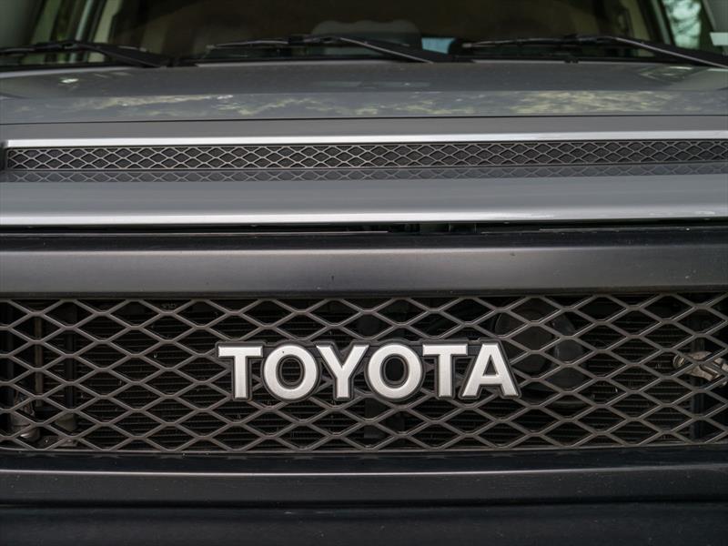 Toyota FJ Cruiser 2014