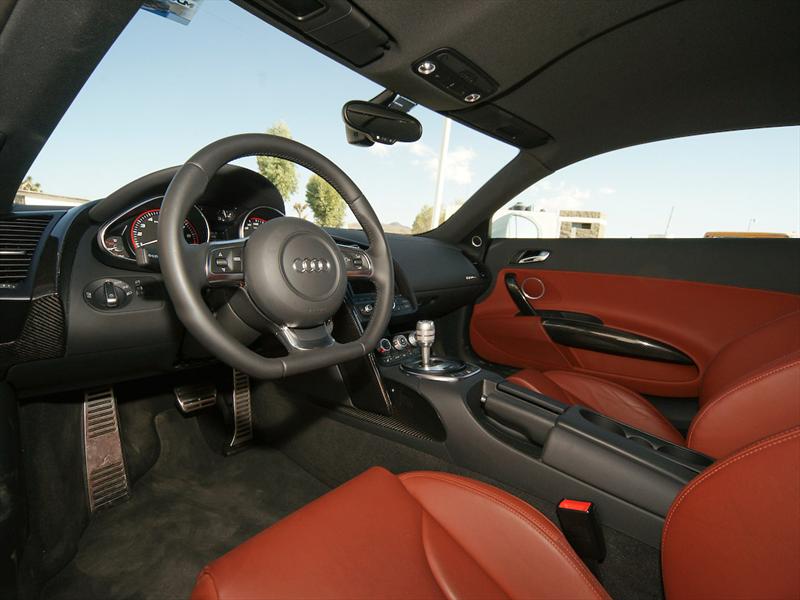 Audi R8 5.2 FSI quattro 2011 a prueba