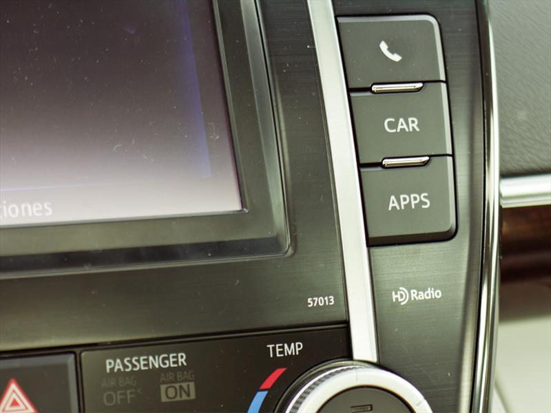 Toyota Camry XLE V6 2012