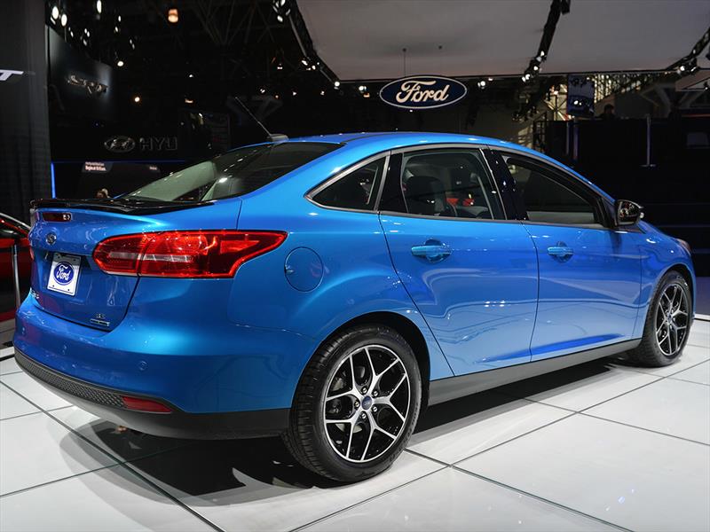 Ford Focus sedán