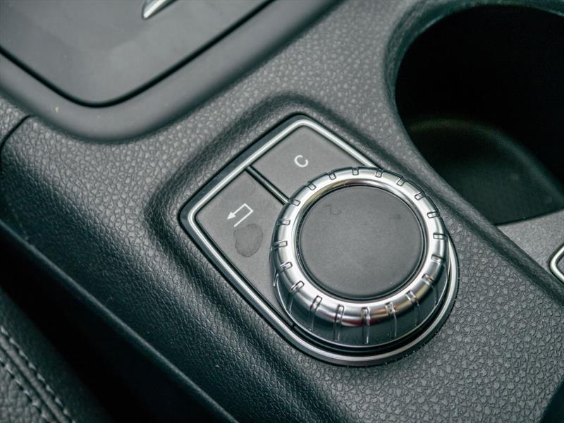 Mercedes-Benz GLA 2015