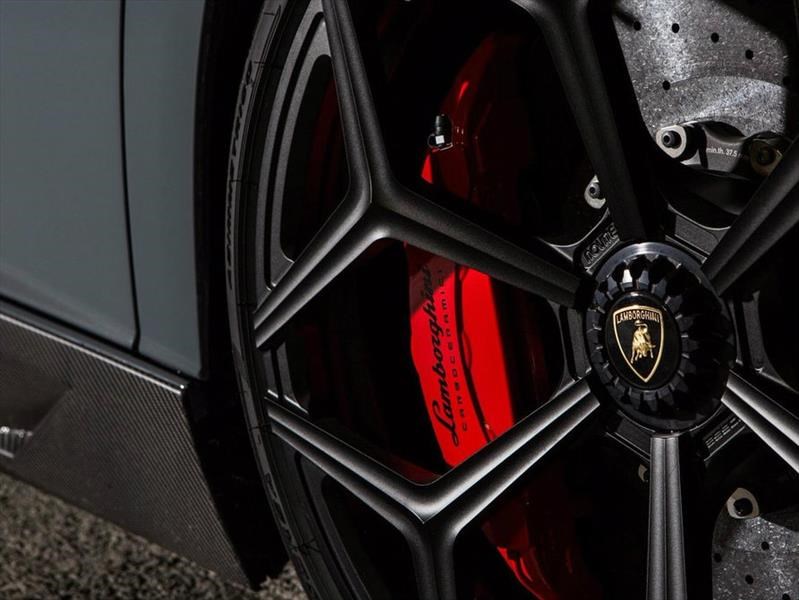 Lamborghini Aventador Roadster SV por Novitec