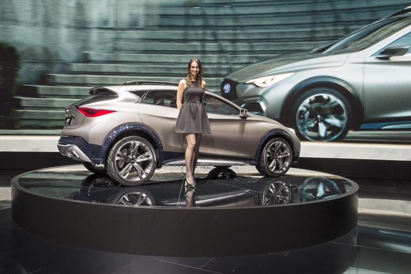 Las chicas del Auto Show de Ginebra 2015