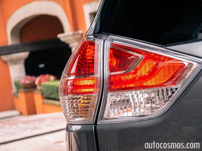 Nissan X-Trail 2015