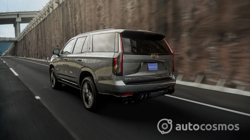 Cadillac Escalade-V 2023 a prueba