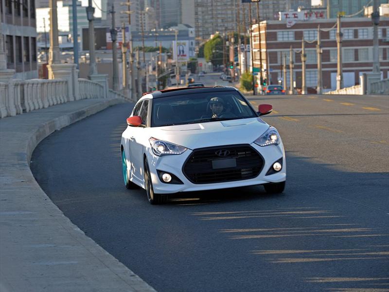 Hyundai Veloster C3 Roll Top Concept