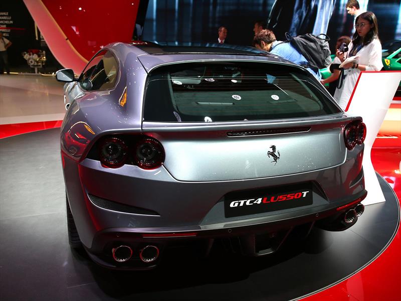 Ferrari GTC4Lusso T