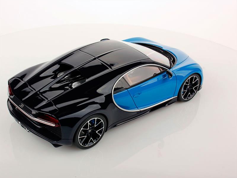 Bugatti Chiron escala 1:18