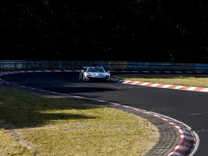 McLaren P1 baja los 7 segundos en Nürburgring