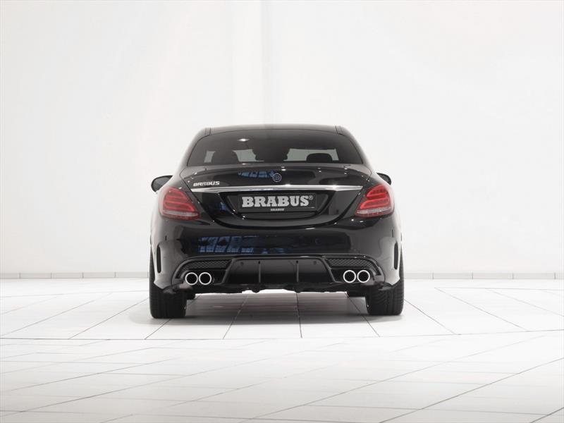 Mercedes-Benz C450 AMG por Brabus