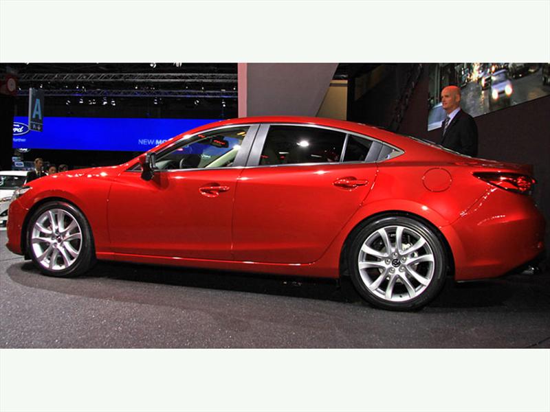 Nuevo Mazda6 2013