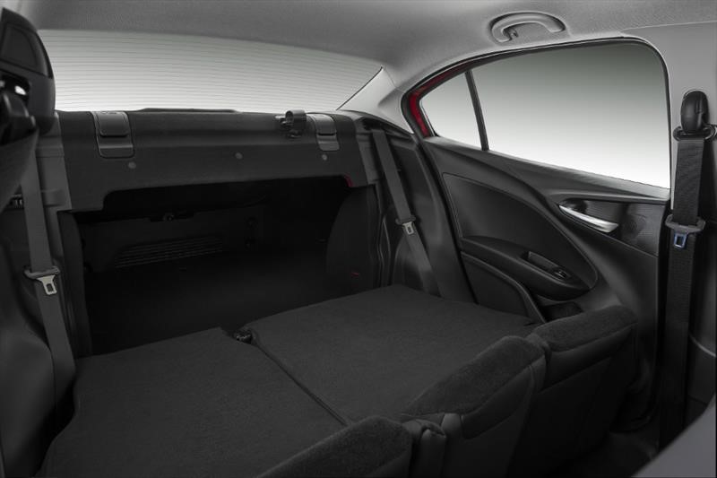 Test Drive: Fiat Cronos 2019