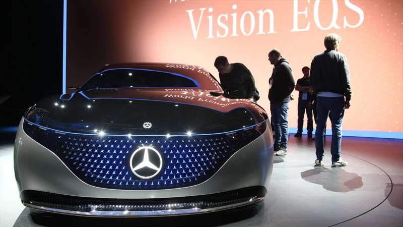 Mercedes-Benz Vision EQS Concept