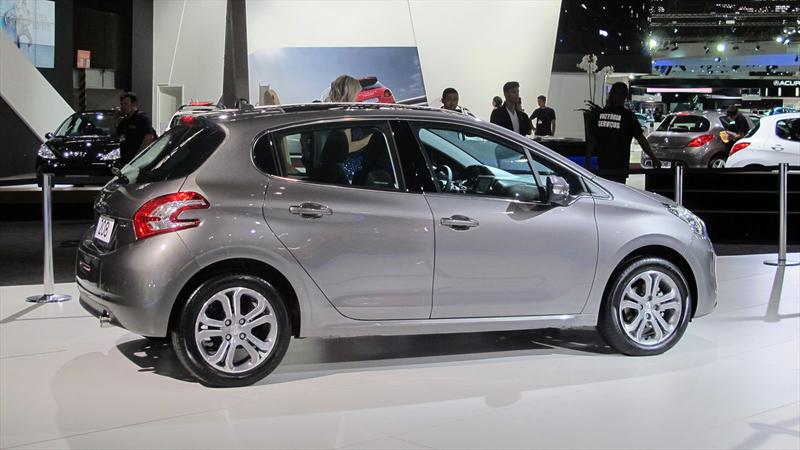 Peugeot 208 made in Brasil en San Pablo 2012