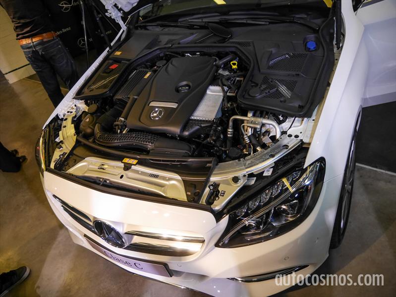 Mercedes-Benz Clase C, Lanzamiento en Argentina