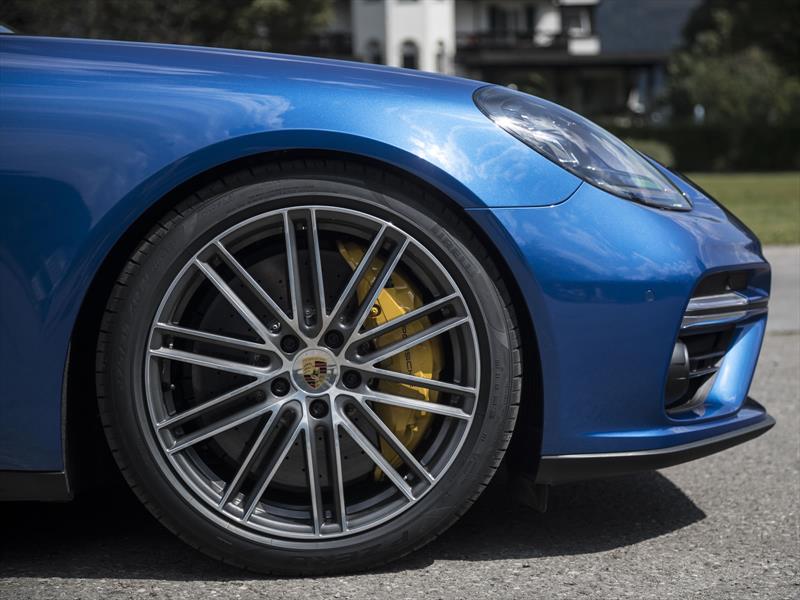 Porsche Panamera 2017