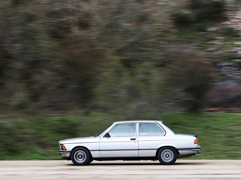 BMW Serie 3 E21 (1975-1983): Primera generación
