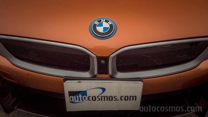 BMW i8 Roadster a prueba